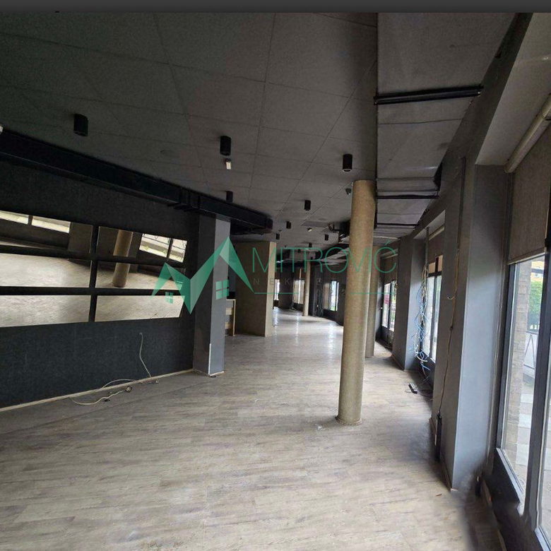 Lokal na prodaju, Banatić, Novi Sad, 246m², 2.600 €