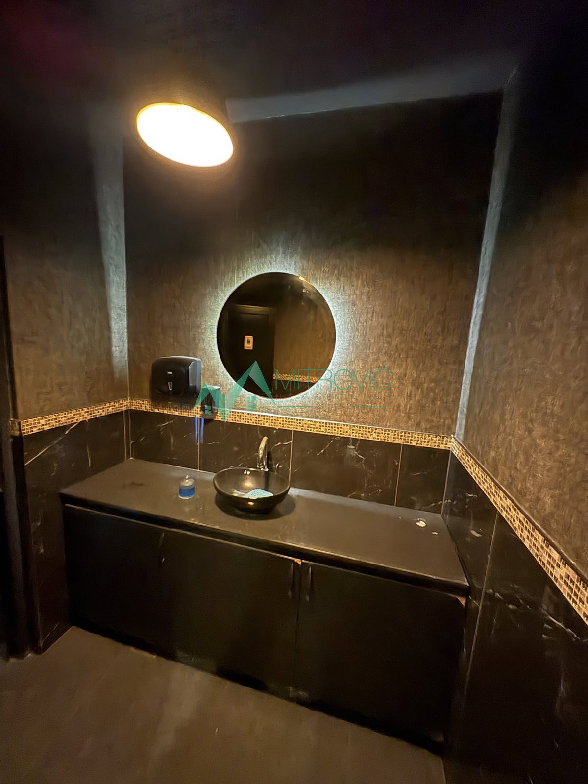 Lokal na prodaju, Banatić, Novi Sad, 246m², 2.600 €