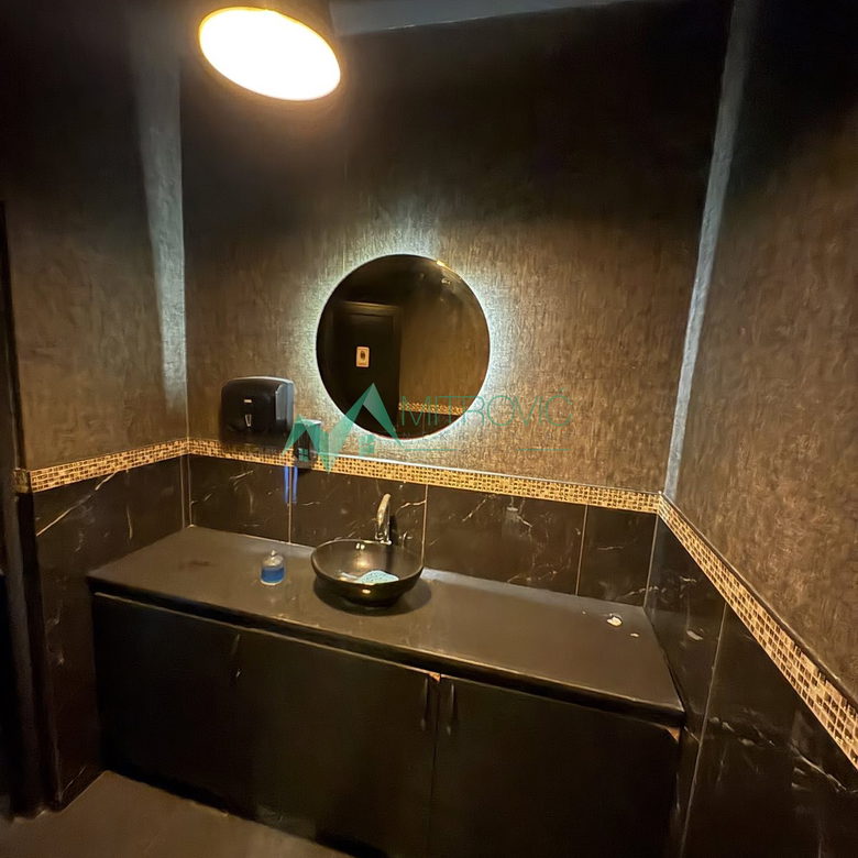 Lokal na prodaju, Banatić, Novi Sad, 246m², 2.600 €