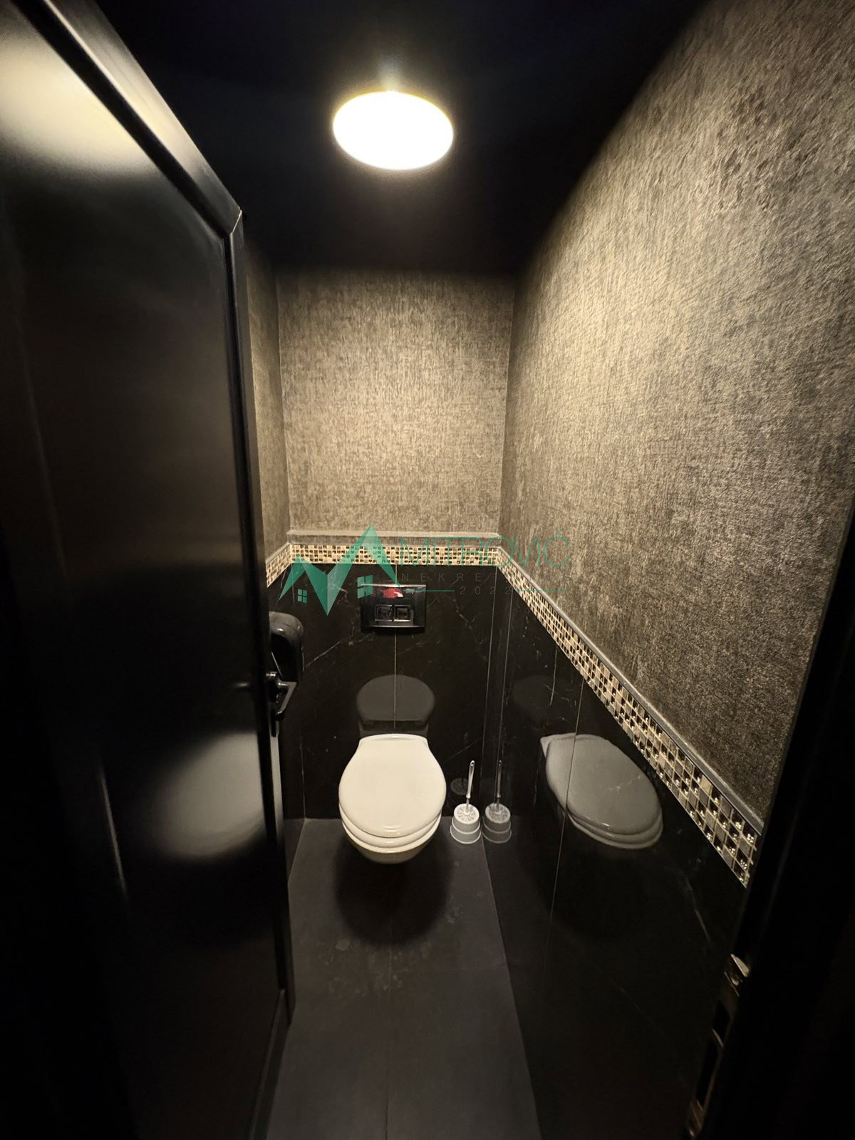 Lokal na prodaju, Banatić, Novi Sad, 246m², 2.600 €