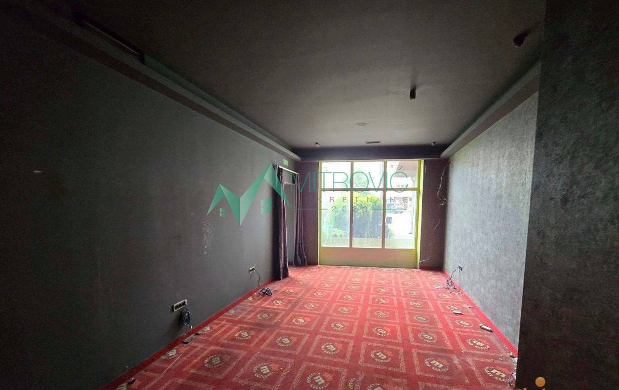 Lokal na prodaju, Banatić, Novi Sad, 246m², 2.600 €
