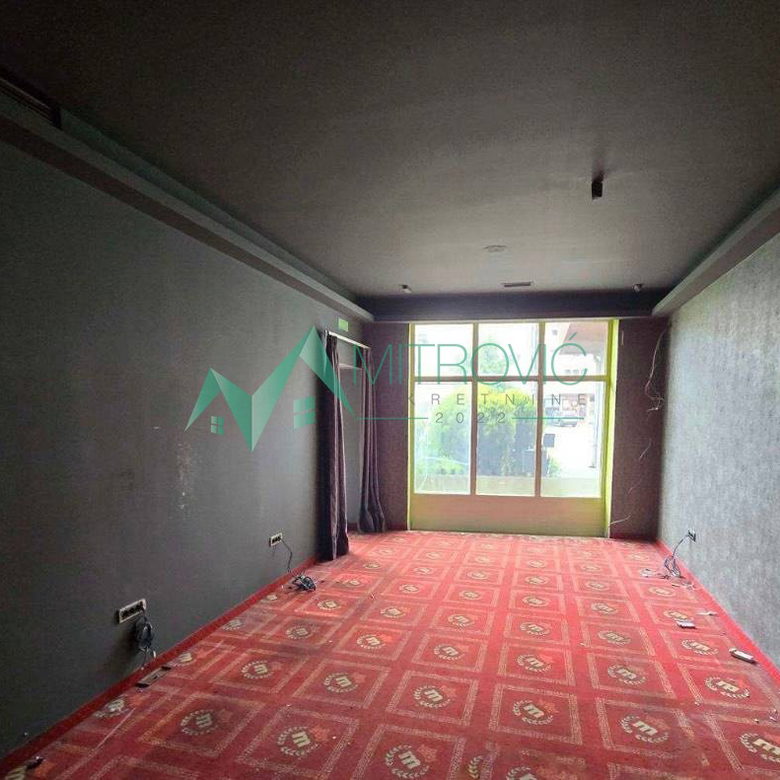 Lokal na prodaju, Banatić, Novi Sad, 246m², 2.600 €