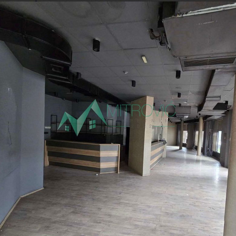 Lokal na prodaju, Banatić, Novi Sad, 246m², 2.600 €