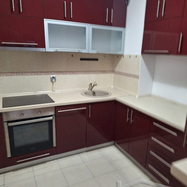 Trosoban stan za izdavanje, Bulevar Oslobođenja, Novi Sad, 65m², 500 €/mes