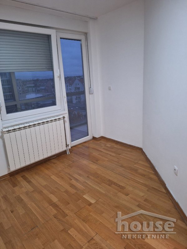 Trosoban stan za izdavanje, Bulevar Oslobođenja, Novi Sad, 65m², 500 €/mes