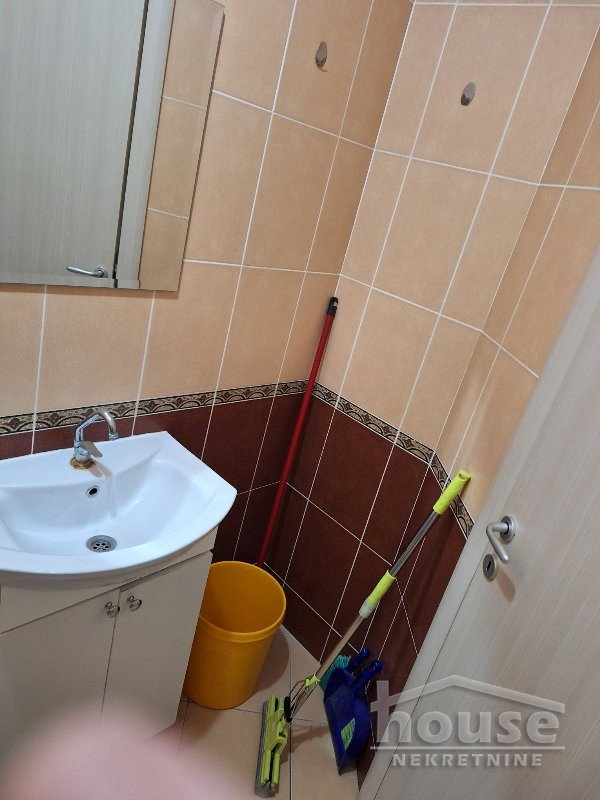 Stan Izdavanje Novi Sad  65 m2