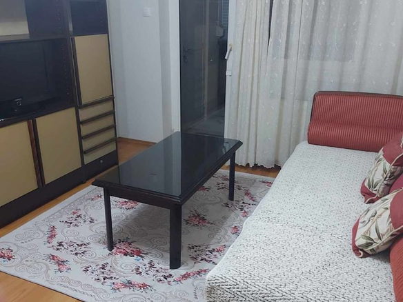 Stan Izdavanje Novi Sad  37 m2