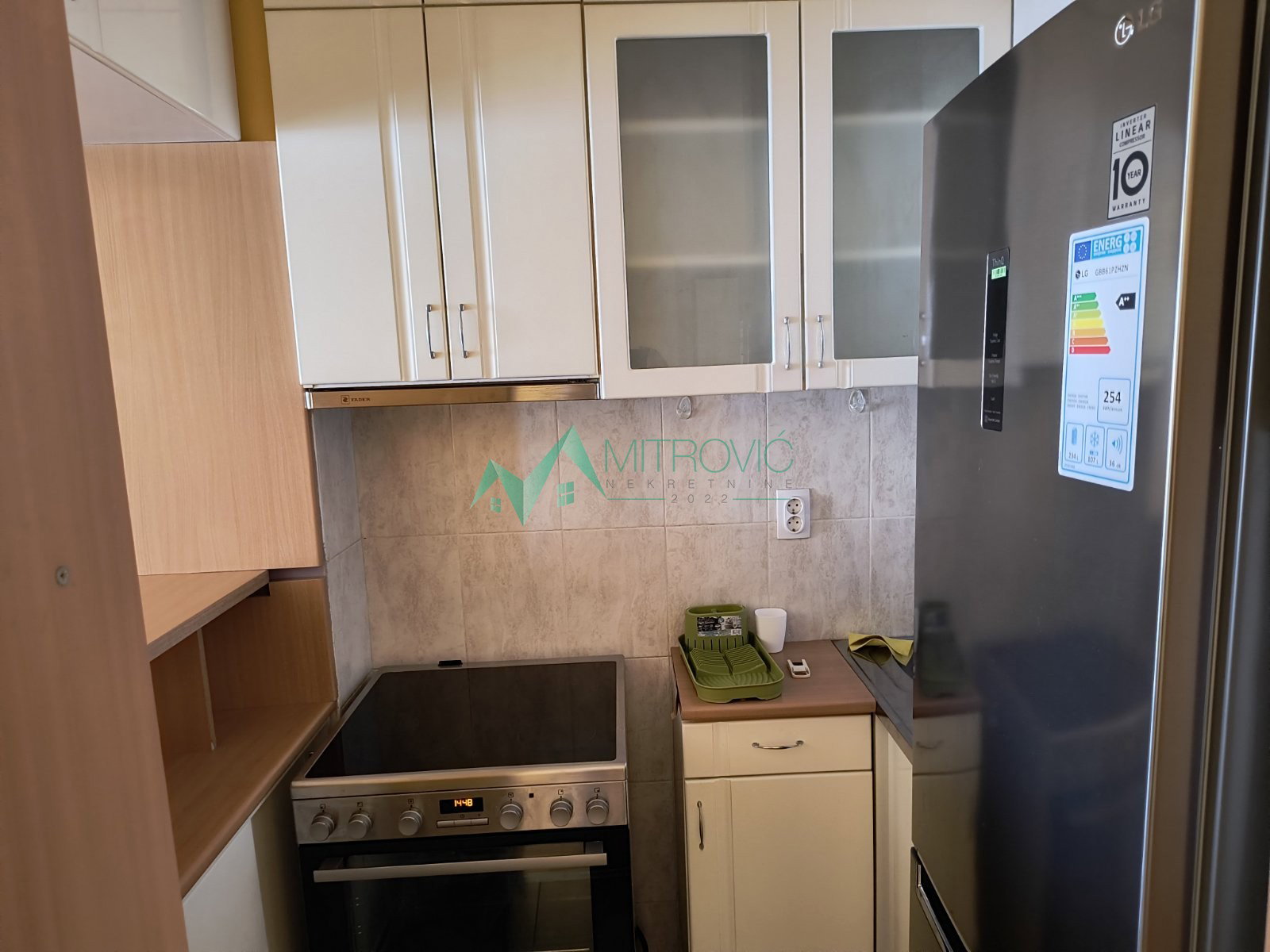 Dvosoban stan na prodaju, Bulevar Oslobođenja, Novi Sad, 46m², 450 €