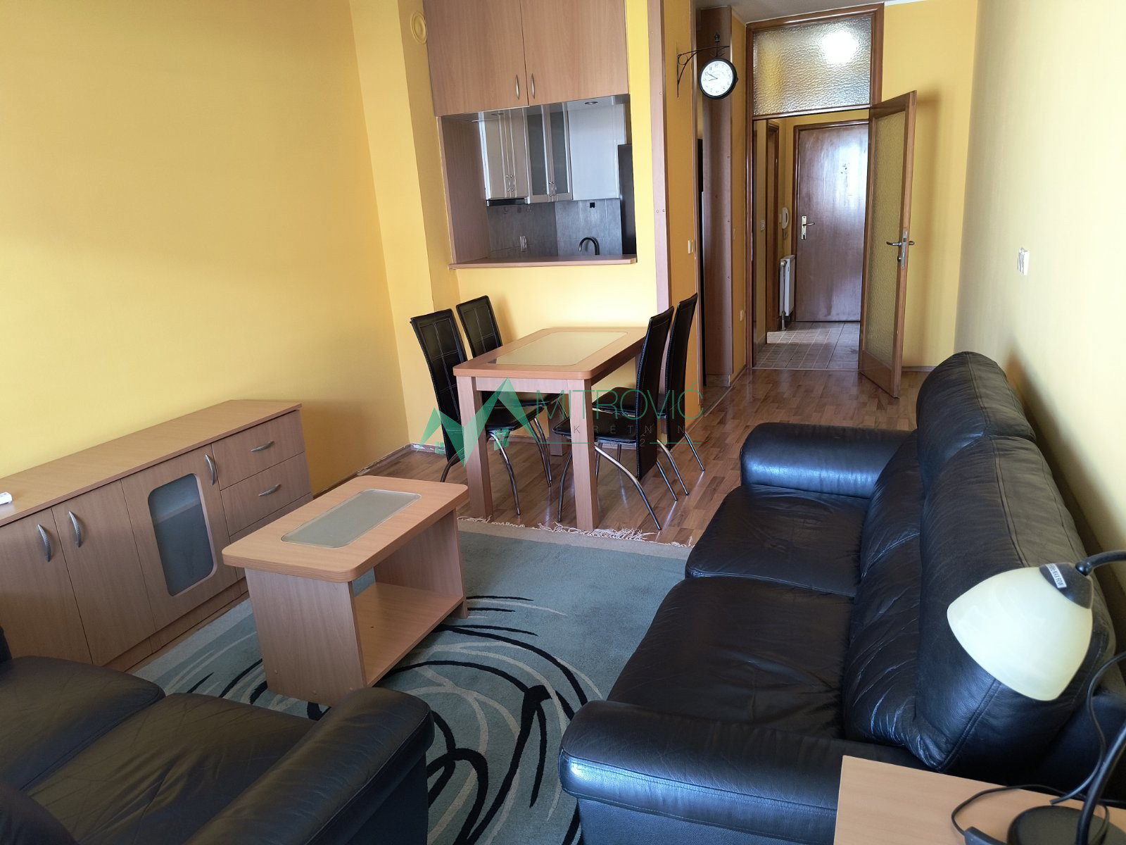 Dvosoban stan na prodaju, Bulevar Oslobođenja, Novi Sad, 46m², 450 €