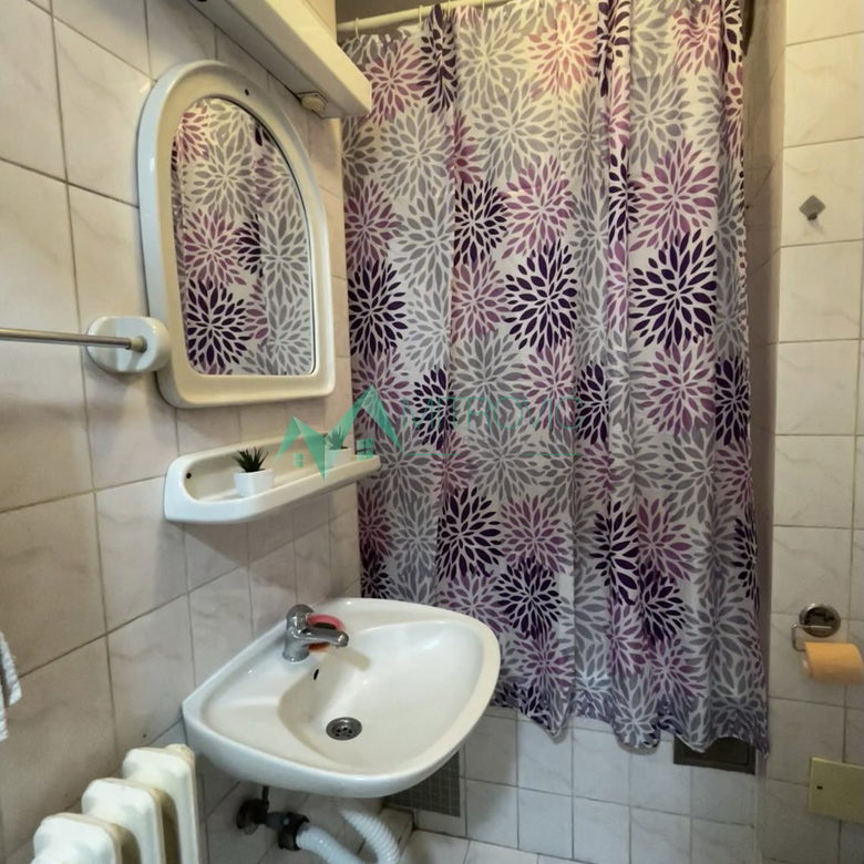 Stan Prodaja Novi Sad  16 m2