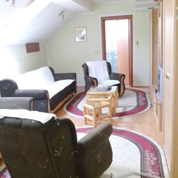 Jednosoban stan za izdavanje, Centar, Novi Sad, 38m², 280 €/mes