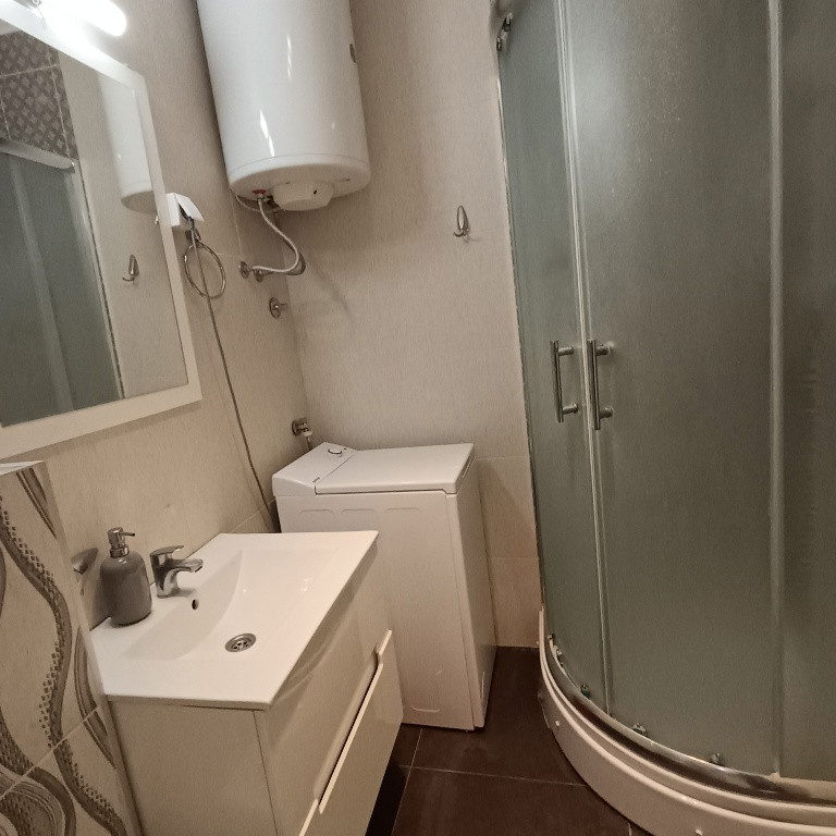 Stan Izdavanje Novi Sad  50 m2