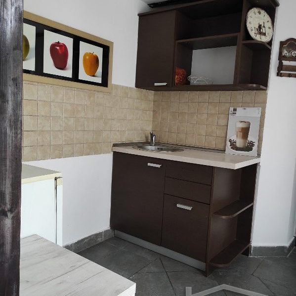 Stan Izdavanje Novi Sad  40 m2