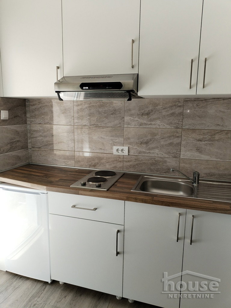 Stan Izdavanje Novi Sad  22 m2