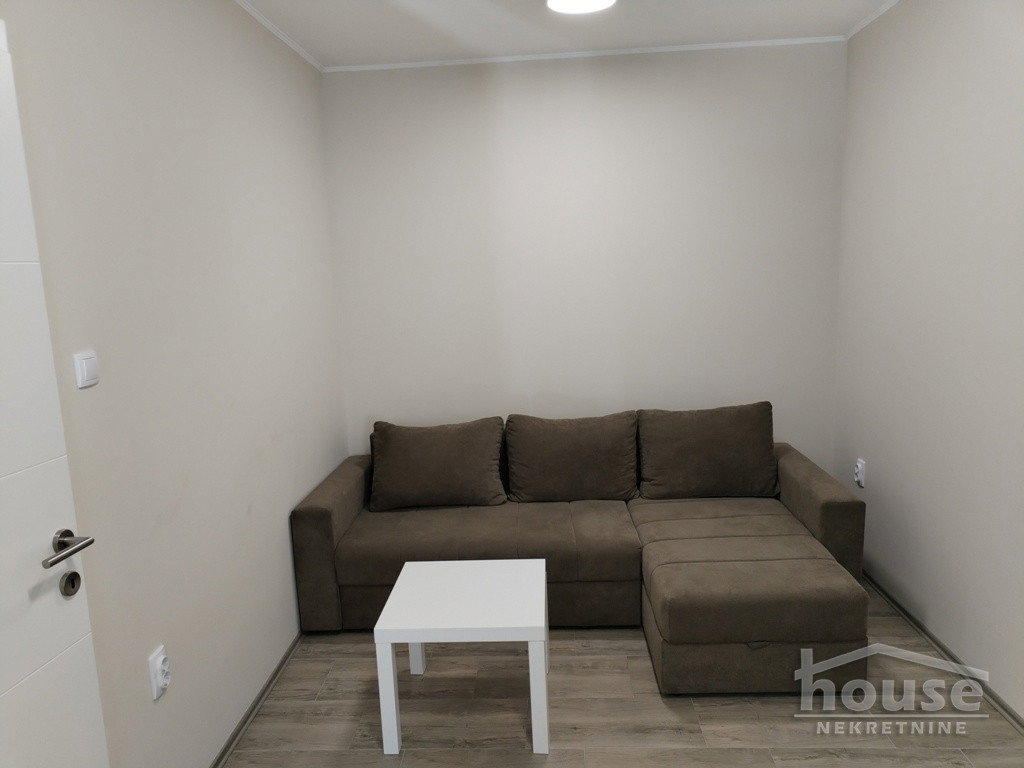 Stan Izdavanje Novi Sad  22 m2