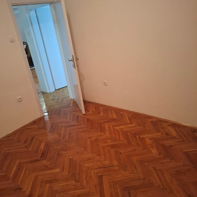 Stan Izdavanje Novi Sad  96 m2