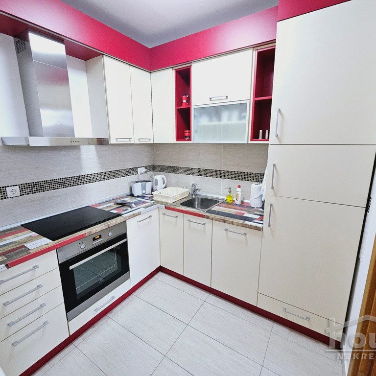 Stan Izdavanje Novi Sad  44 m2