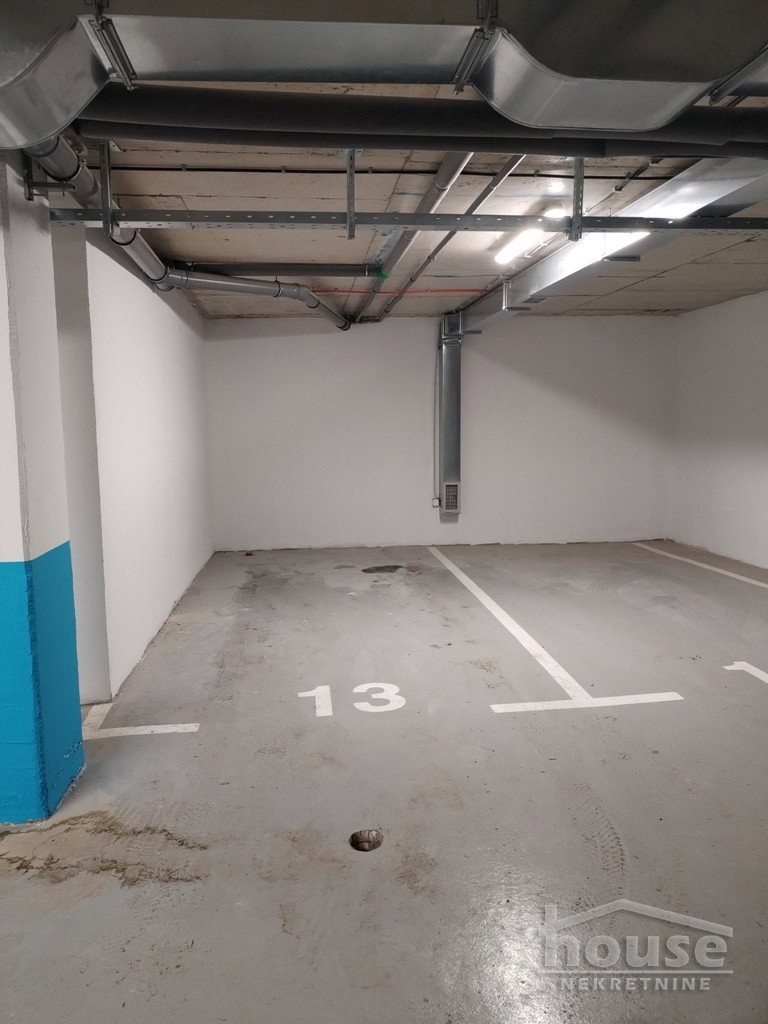 Garaža Izdavanje Novi Sad  12 m2