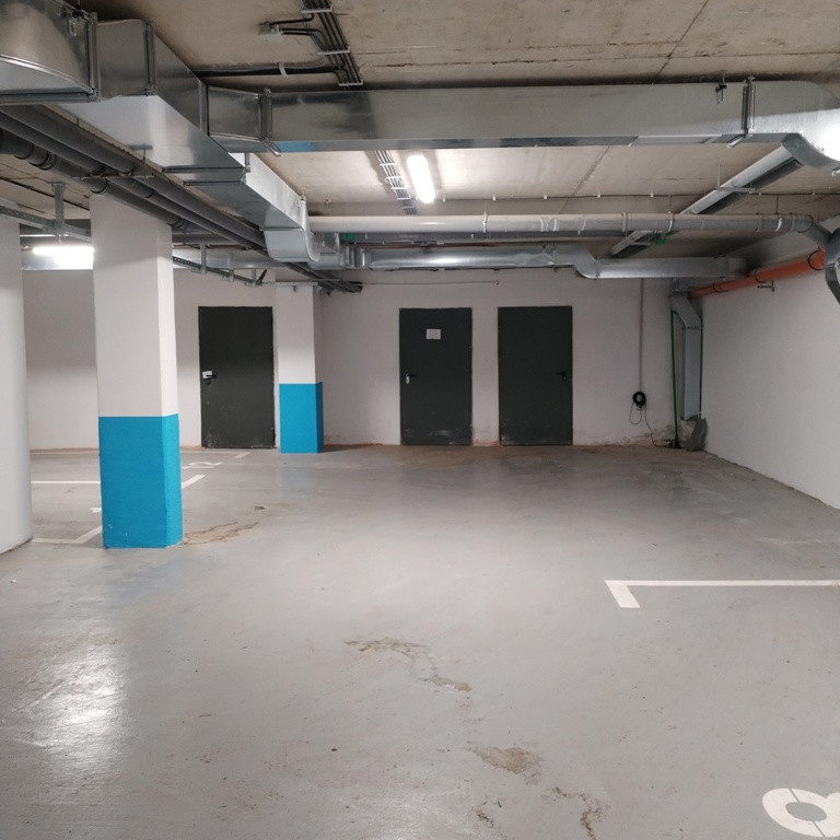 Garaža Izdavanje Novi Sad  12 m2