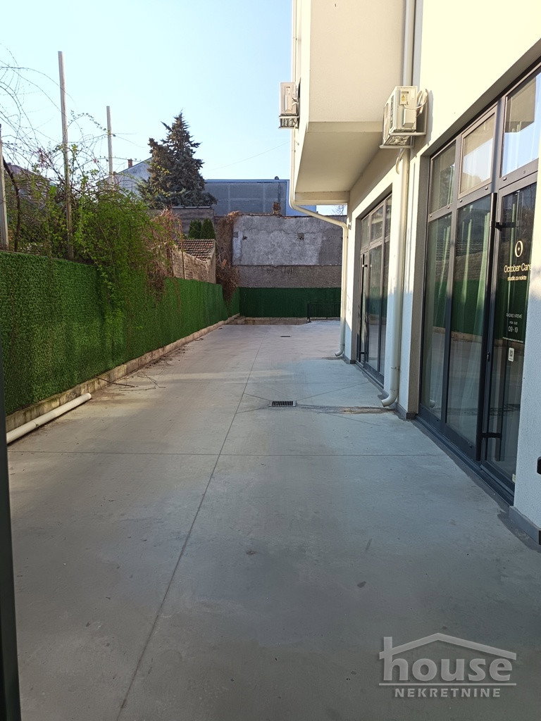 Garaža Izdavanje Novi Sad  12 m2