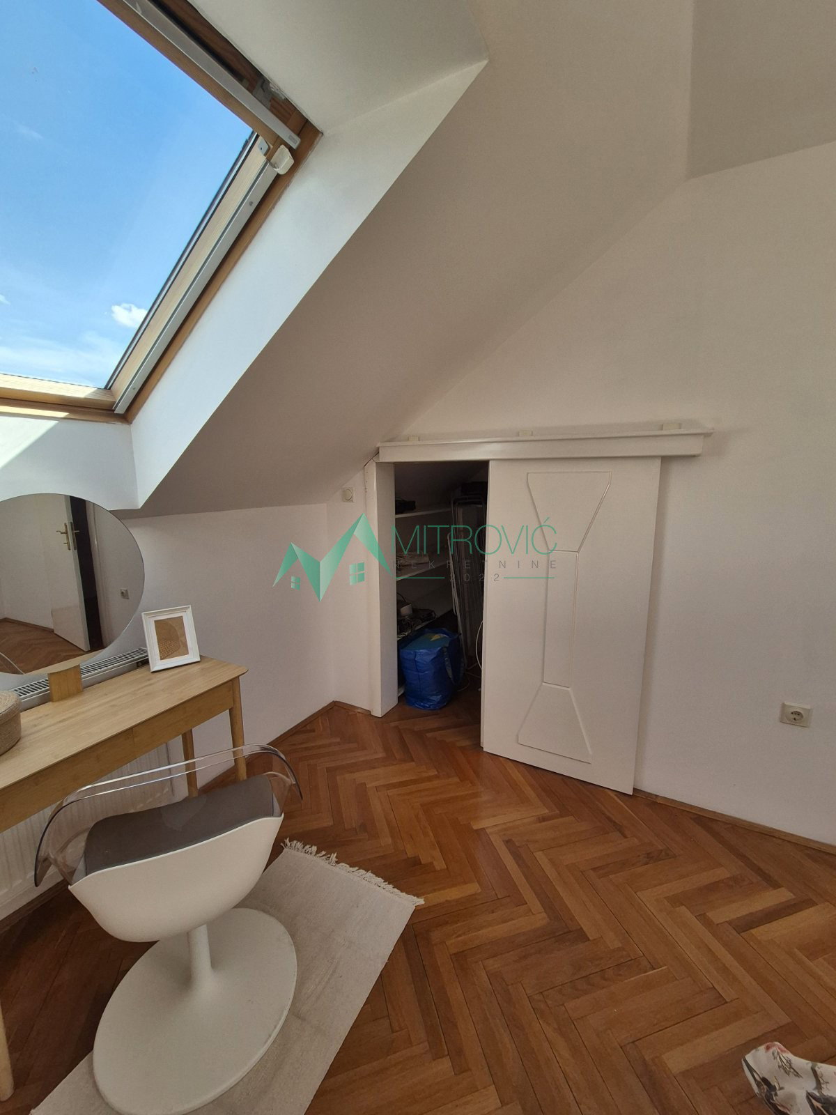 izdavanje-centar-ns-9100405-7frks Trosoban stan na prodaju, Centar, Novi Sad, 60m², 650 €