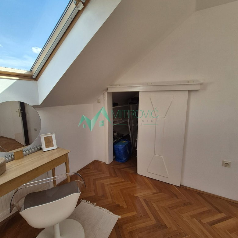 Trosoban stan na prodaju, Centar, Novi Sad, 60m², 650 €