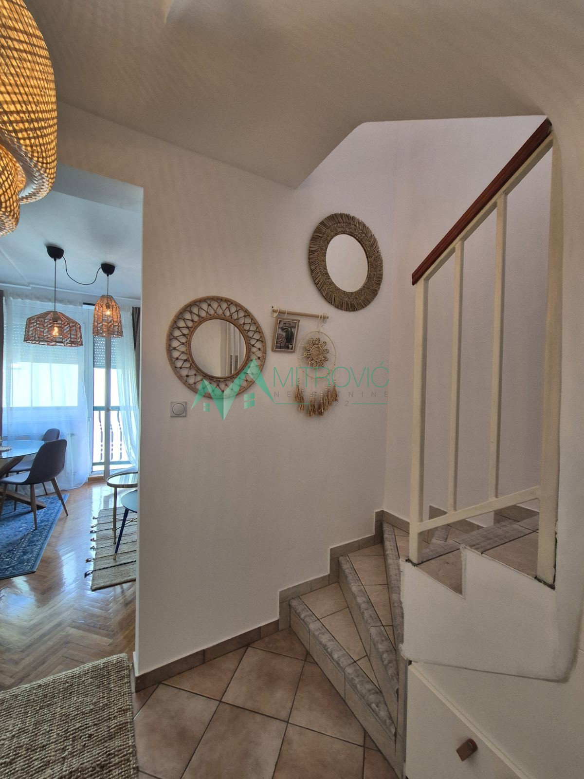 izdavanje-centar-ns-9100405-gjkzy Trosoban stan na prodaju, Centar, Novi Sad, 60m², 650 €