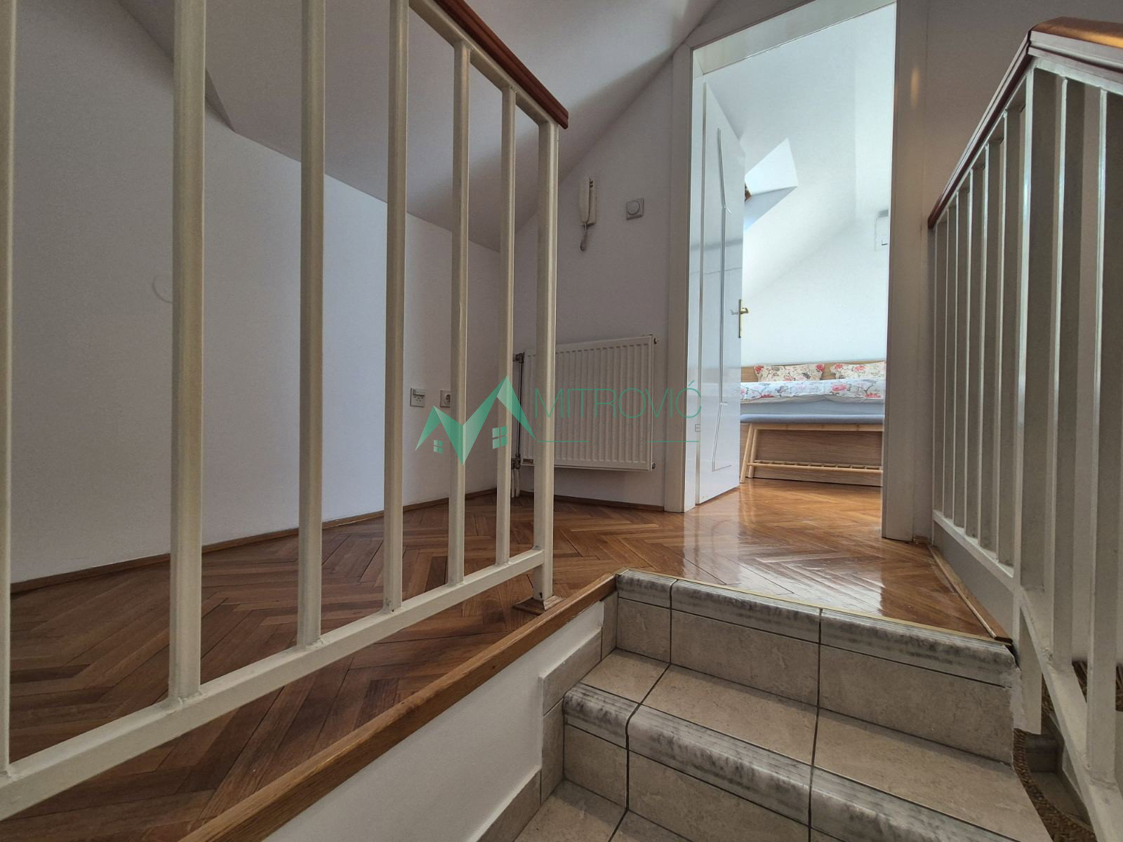 izdavanje-centar-ns-9100405-r4nax Trosoban stan na prodaju, Centar, Novi Sad, 60m², 650 €