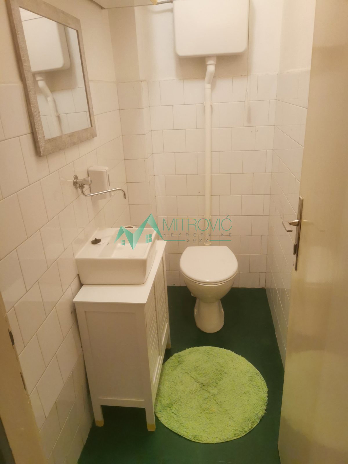 izdavanje-centar-ns-9101274-3fhig Troiposoban stan na prodaju, Centar, Novi Sad, 98m², 700 €
