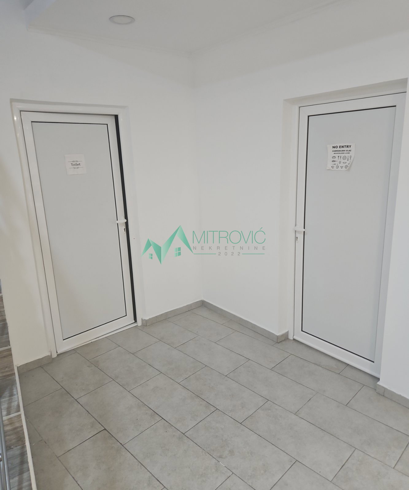 Lokal Prodaja Novi Sad  170 m2