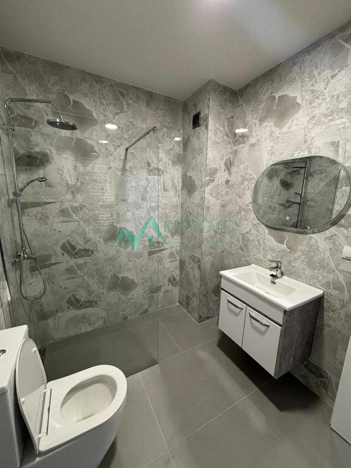 Dvosoban stan na prodaju, Centar, Novi Sad, 50m², 550 €