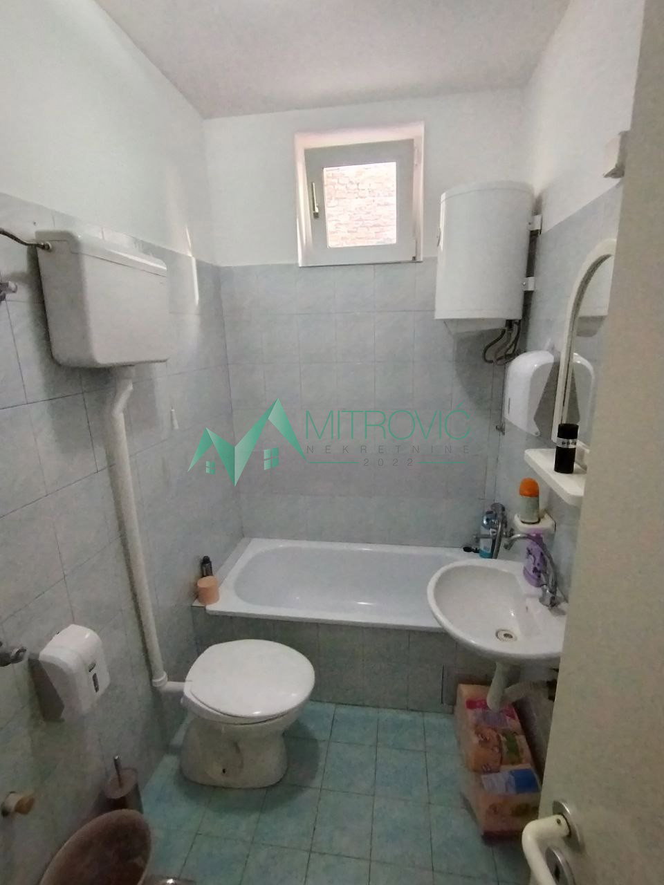 Lokal na prodaju, Grbavica, Novi Sad, 46m², 500 €