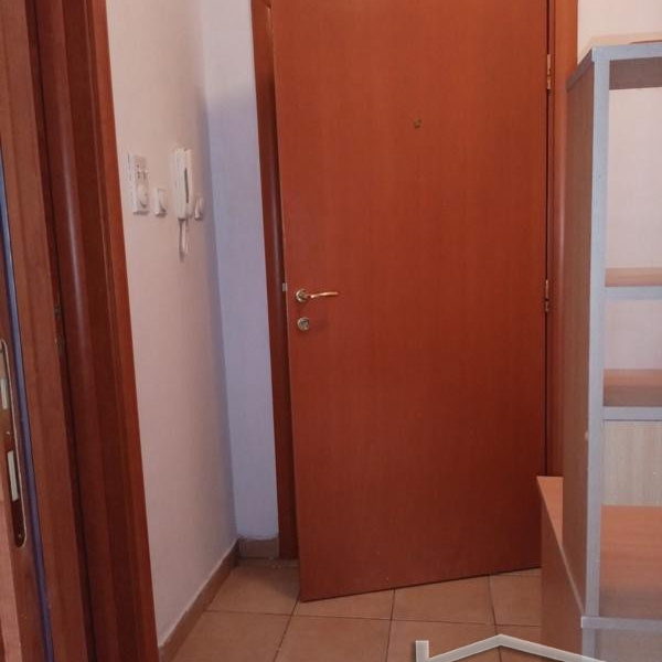 Stan Izdavanje Novi Sad  28 m2