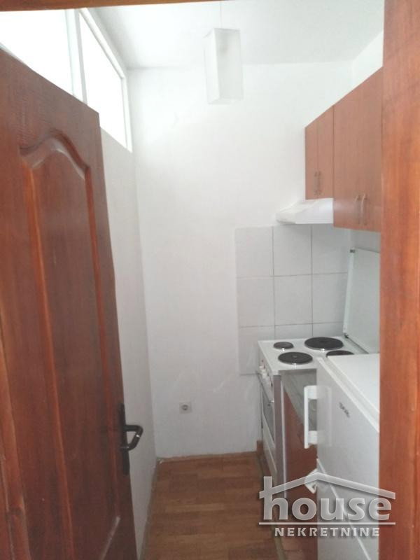 Stan Izdavanje Novi Sad  28 m2