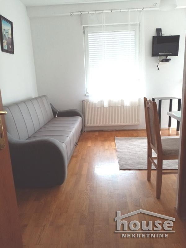 Stan Izdavanje Novi Sad  28 m2