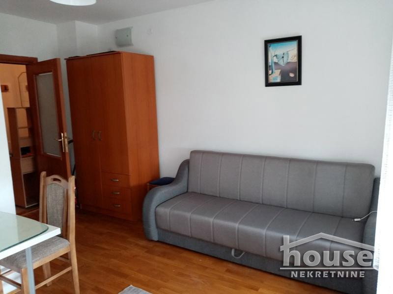 Jednosoban stan za izdavanje, Grbavica, Novi Sad, 28m², 300 €/mes