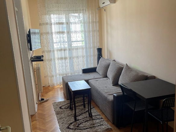 Stan Izdavanje Novi Sad  31 m2