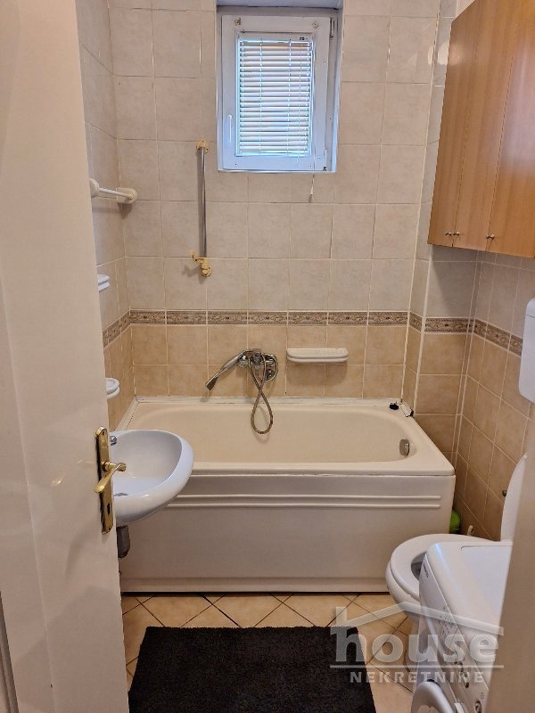 Dvosoban stan za izdavanje, Grbavica, Novi Sad, 45m², 400 €/mes