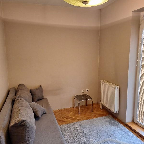 Stan Izdavanje Novi Sad  45 m2