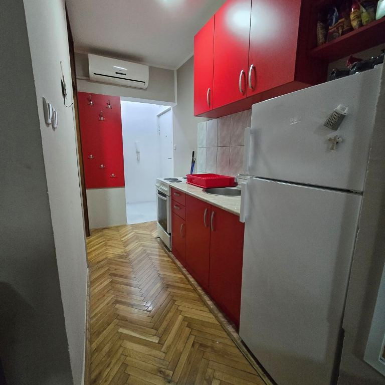 Stan Izdavanje Novi Sad  30 m2