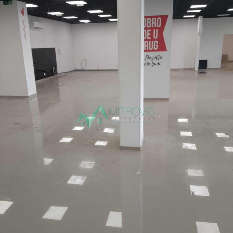 Lokal na prodaju, Jugovićevo, Novi Sad, 146m², 2.190 €