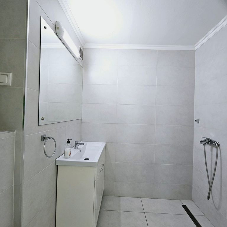 Stan Izdavanje Novi Sad  64 m2