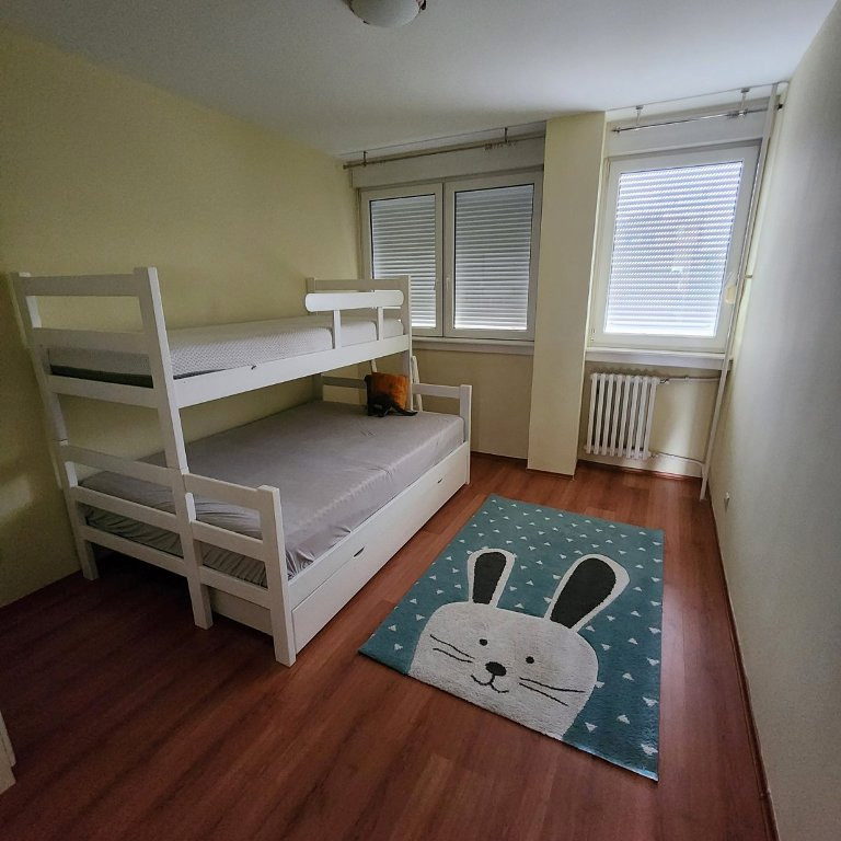 Stan Izdavanje Novi Sad  68 m2