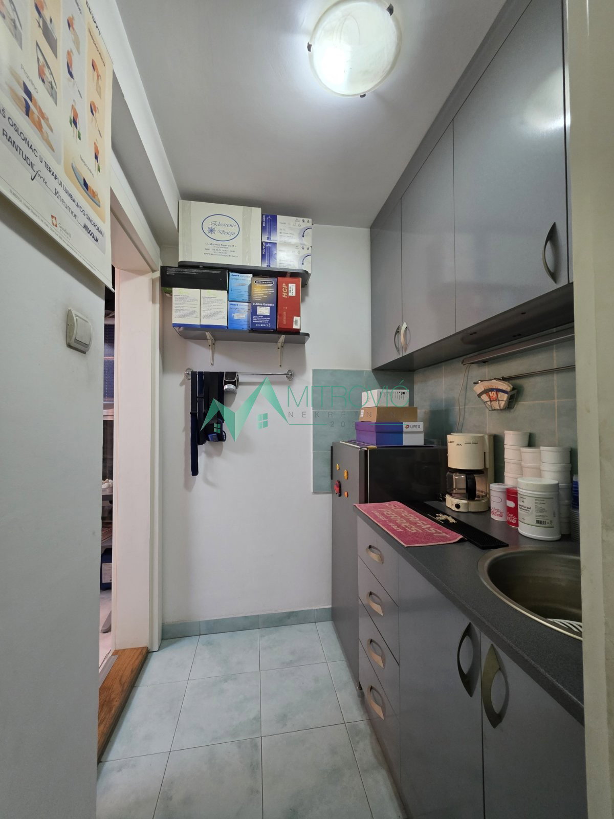 Lokal na prodaju, Grbavica, Novi Sad, 54m², 700 €