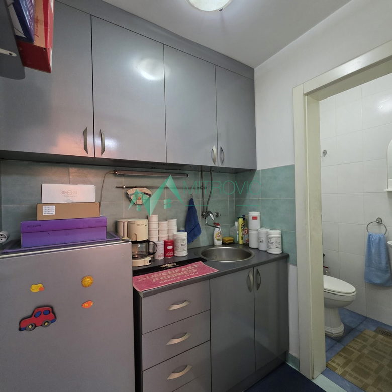 Lokal na prodaju, Grbavica, Novi Sad, 54m², 700 €