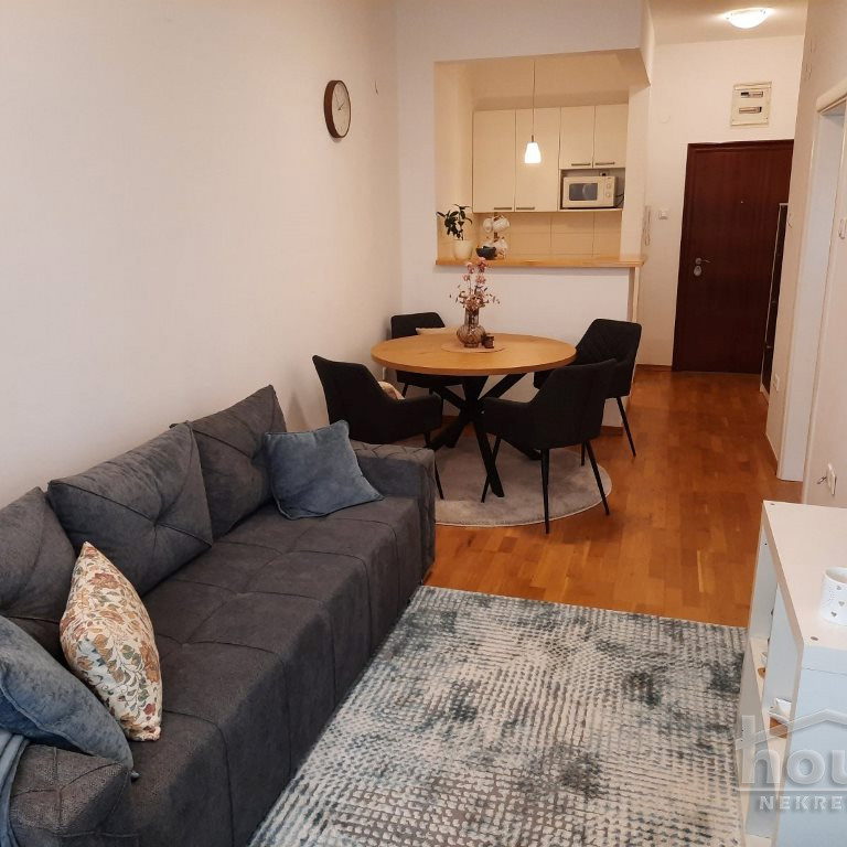 Stan Izdavanje Novi Sad  41 m2