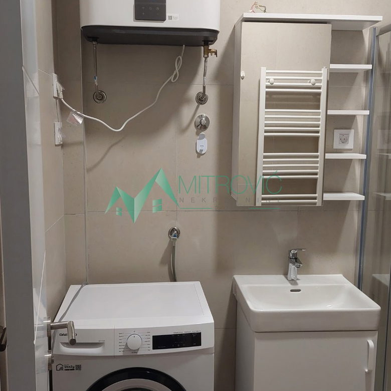 Jednoiposoban stan na prodaju, Liman 4, Novi Sad, 41m², 400 €