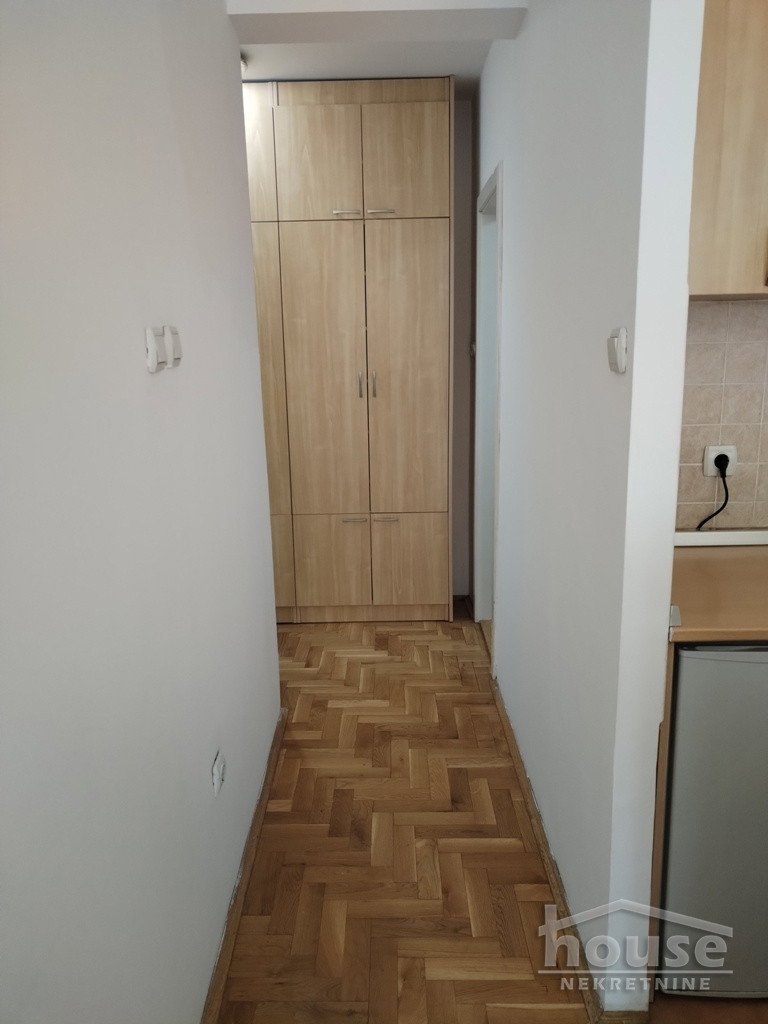 Stan Izdavanje Novi Sad  29 m2