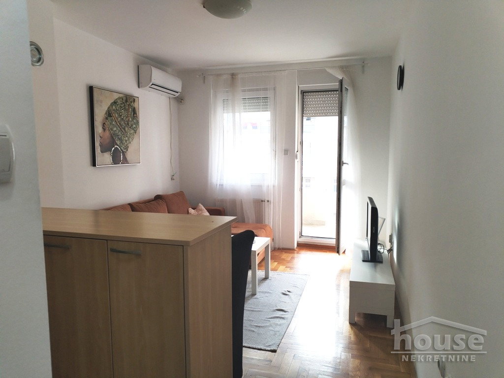 Stan Izdavanje Novi Sad  29 m2