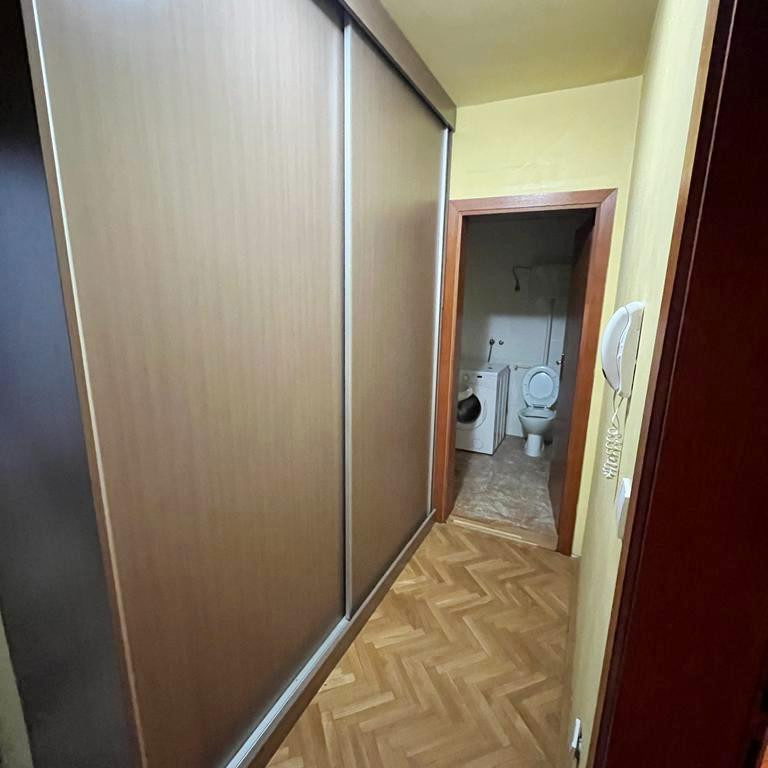 Stan Izdavanje Novi Sad  45 m2